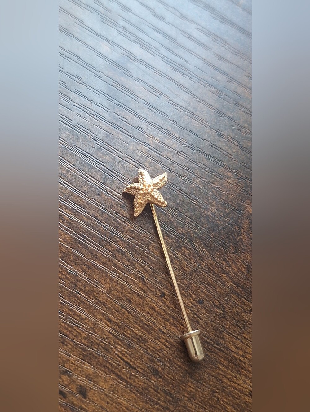 Sarah Coventry Gold Starfish Stick Pin Brooch